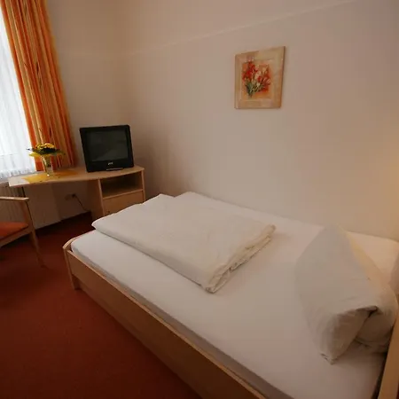 Hotel Und Cafe Panorama 3*