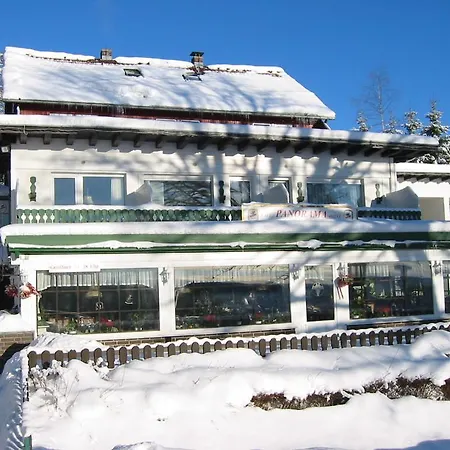 Отель Und Cafe Panorama 3*